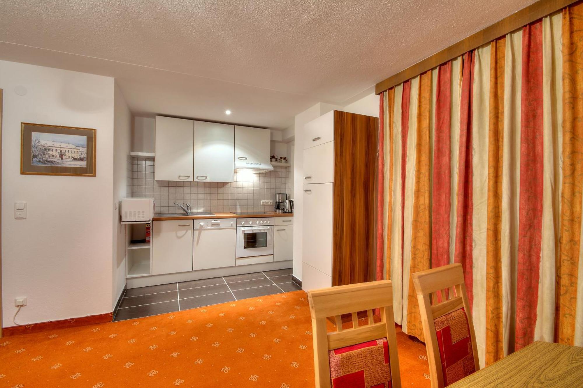 Ferienhaus Bergkristall Pettneu am Arlberg Zimmer foto