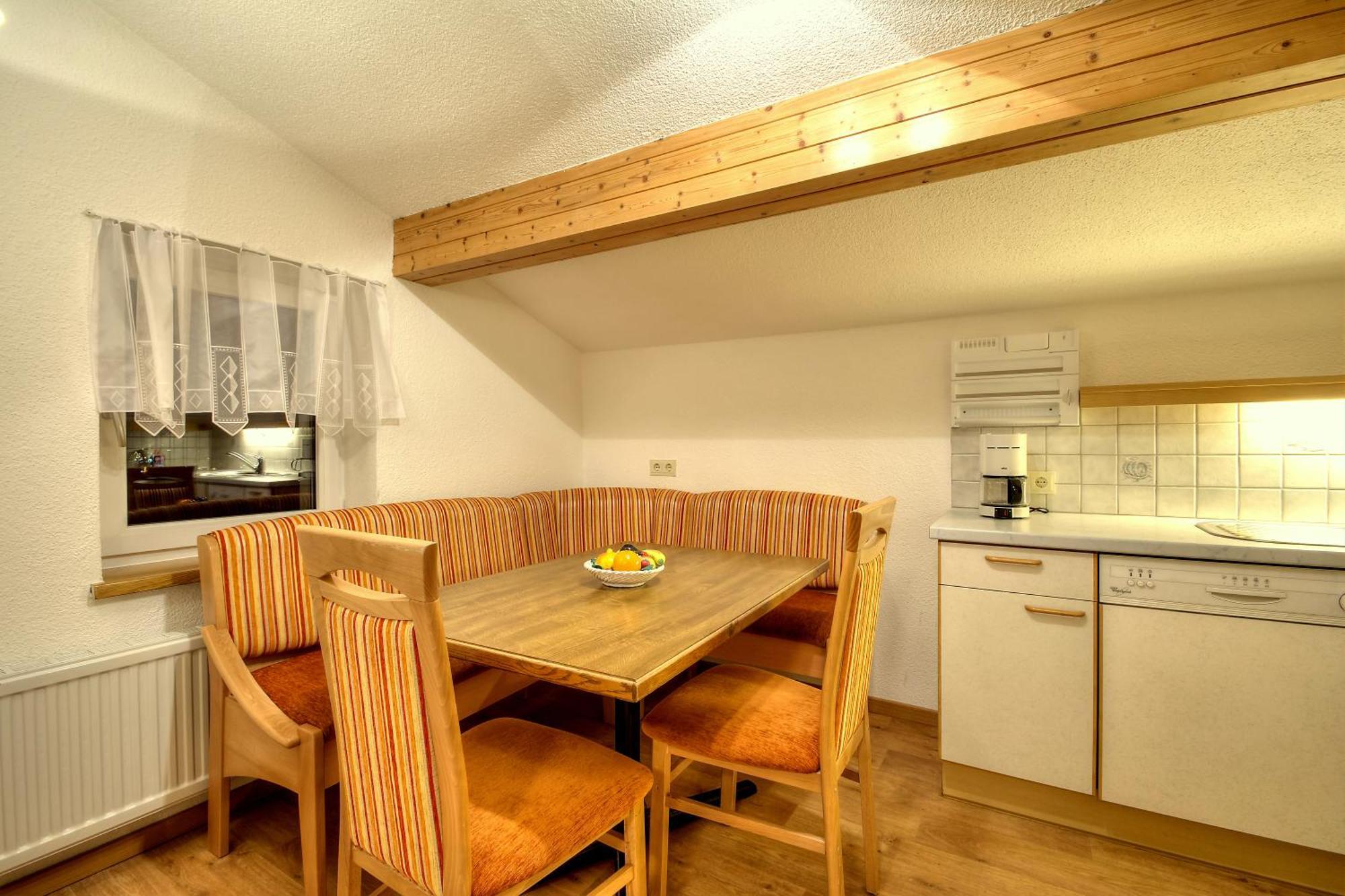 Ferienhaus Bergkristall Pettneu am Arlberg Zimmer foto